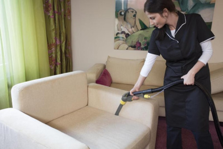 Моющий пылесос Karcher PUZZI 10/2 Adv  1.193-120.0