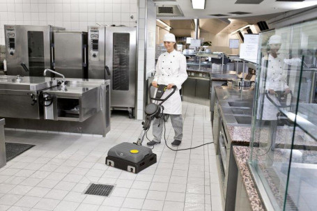 Уборочная машина Karcher BRS 40/1000 C  1.783-330.0