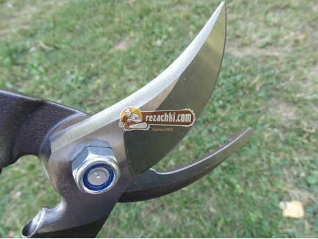 Садовые ножницы Stihl Bypass лёгкие