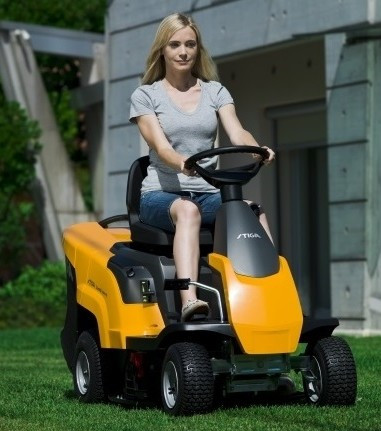 Садовый трактор Stiga Combi 1066 H