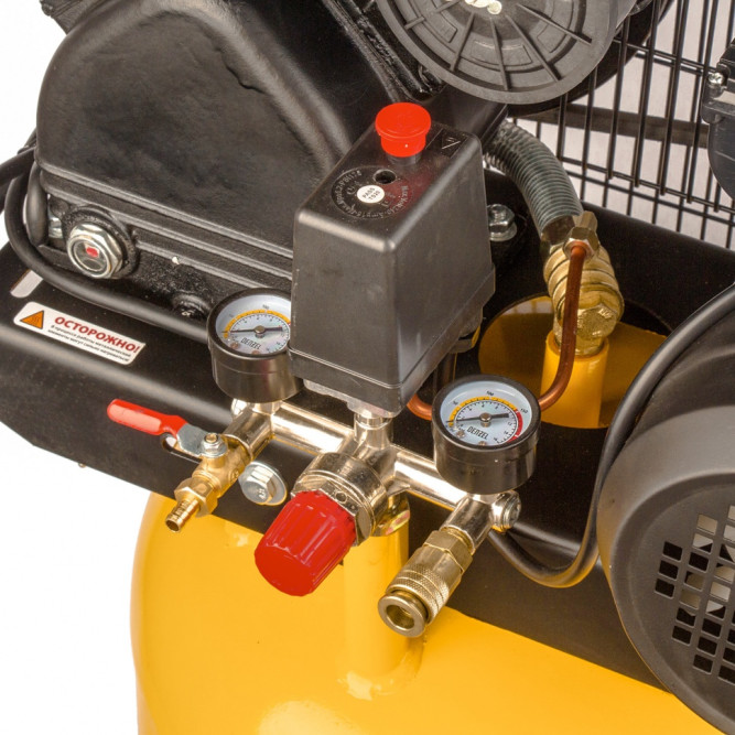 Компрессор ременный DENZEL DRV2200/100V