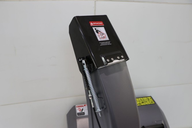 Снегоуборщик бензиновый VILLARTEC WB 9071E