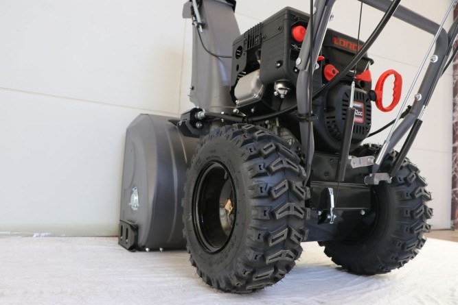 Снегоуборщик бензиновый VILLARTEC WB 9071E