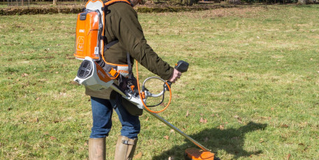 Триммер аккумуляторный STIHL FSA 130 без аккумулятора