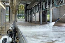 Профессиональное средство RM 93 AGRI кислотное для доильных установок, 10л Karcher 6.295-658.0