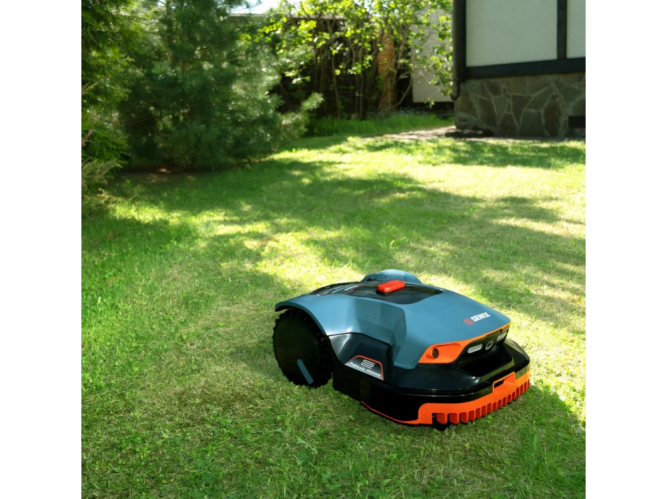 Робот-газонокосилка SENIX LR225-H-EU с GPS RTK