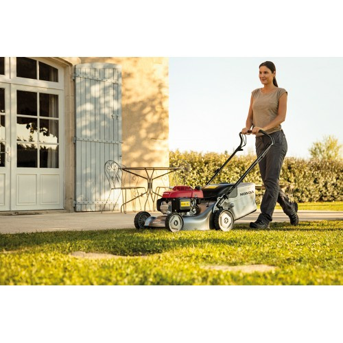 Самоходная бензиновая газонокосилка Honda HRG 466 SKE