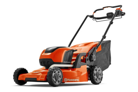 Аккумуляторная газонокосилка Husqvarna LC347iVX