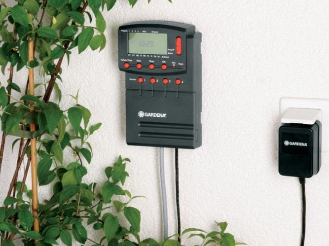 Блок управления для полива 4040 modular Comfort проводной GARDENA 01276-27.000.00