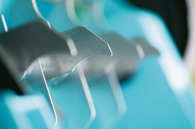 Скарификатор-аэратор электрический GARDENA EVC 1000 04068