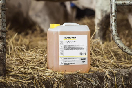 Профессиональное средство RM 92 AGRI щелочное для доильных помещений, 10л Karcher 6.295-656.0