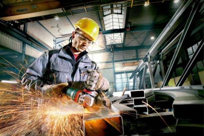 Угловая шлифовальная машина Metabo WEPBA 17-150 Quick 600552000