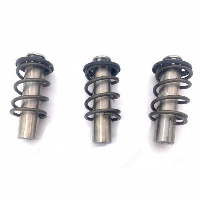 Комплект - Поршень RE119