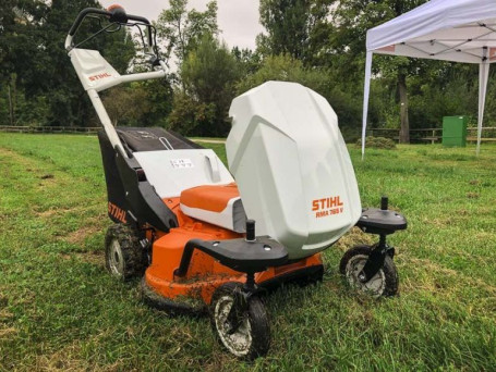 Газонокосилка аккумуляторная Stihl RMA 765 V