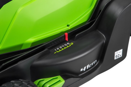 G-MAX 40V Аккумуляторная Газонокосилка 40 см G40LM40