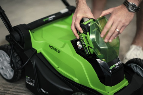 G-MAX 40V Аккумуляторная Газонокосилка 40 см G40LM40