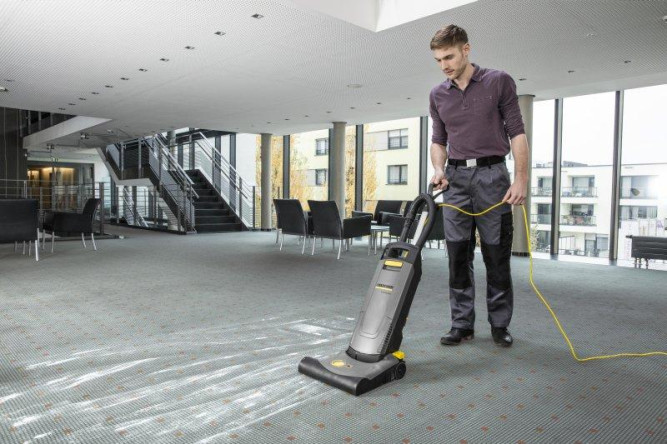 Вертикальный пылесос сухой уборки Karcher CV 38/2 1.033-312.0