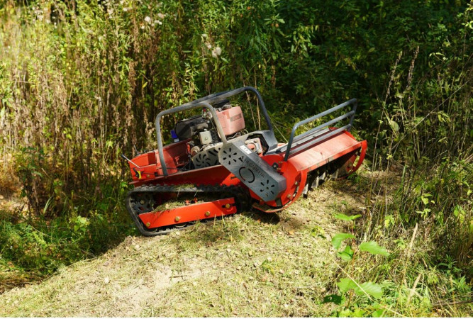 Косилка цеповая дизельная на радиоуправлении ZimAni RLM100 PRO