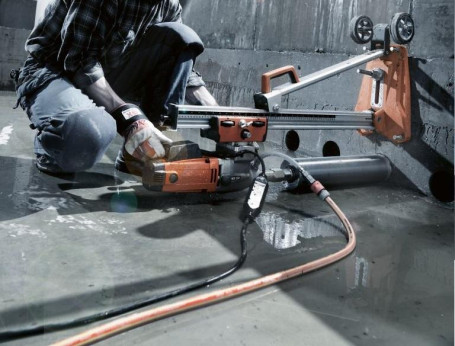 Бурильная машина со стойкой HUSQVARNA DMS 240 9651736-03