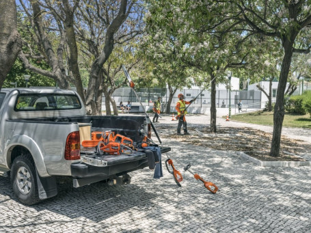 Аккумуляторная цепная пила-высоторез Husqvarna 530iPT5