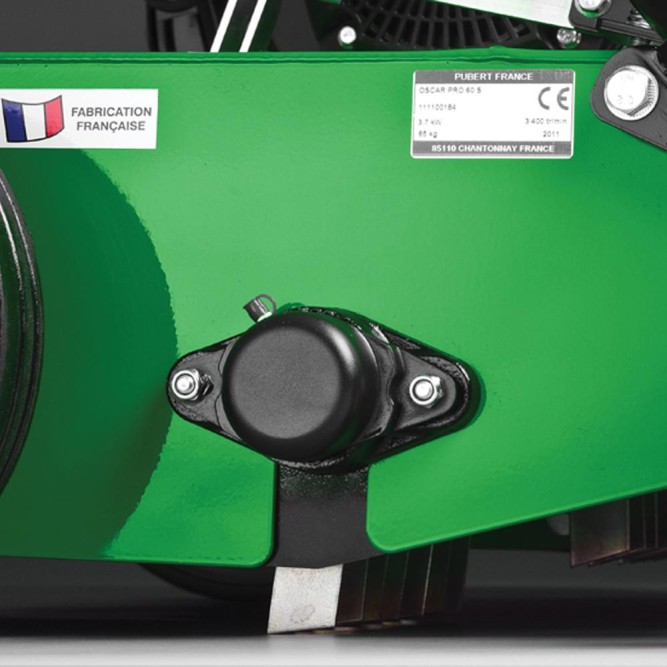 Аэратор (скарификатор) Caiman OSCAR PRO 60S