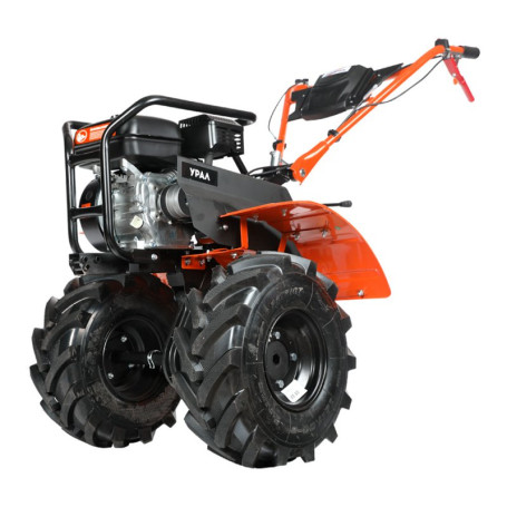 Мотоблок бензиновый ПАТРИОТ УРАЛ (колеса 19х7-8)