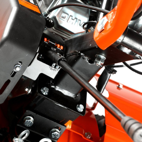 Мотоблок бензиновый ПАТРИОТ УРАЛ (колеса 19х7-8)