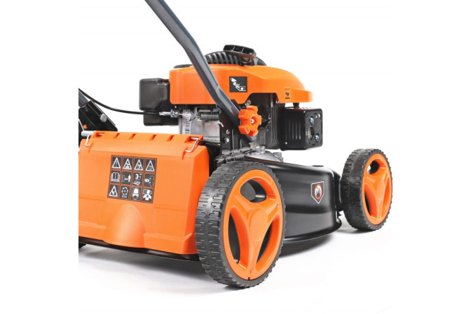 Бензиновая газонокосилка PATRIOT PT 400