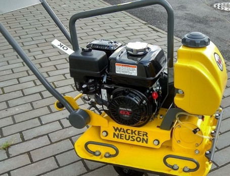 Виброплита прямоходная WACKER NEUSON VP1550AW/WH