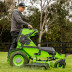 Райдер садовый аккумуляторный Greenworks ZTCS92, 82V, 92 см, с АКБ 8 кВ с нулевым радиусом разворота