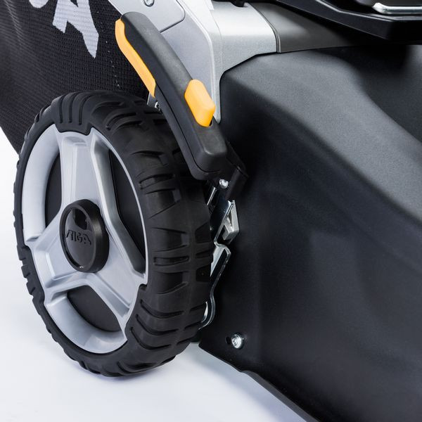 Газонокосилка бензиновая Stiga TWINCLIP 50 S B