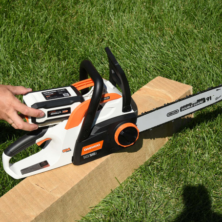 Пила аккумуляторная DAEWOO DACS 1640Li