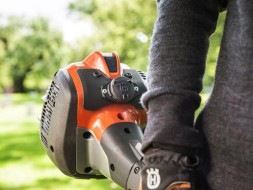 Триммер бензиновый бензокоса HUSQVARNA 327RDX 9651948-01