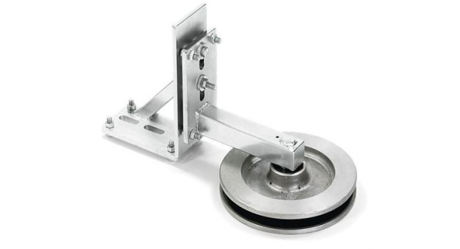 Принадлежность к CS угловой кронштейн со шкивом HUSQVARNA 5311131-35