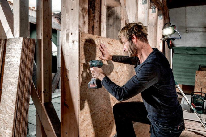 Аккумуляторная дрель-шуруповерт Metabo BS 18 LTX Quick 602193650