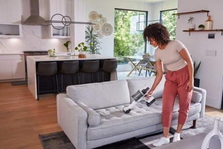 Пылесос беспроводной вертикальный аккумуляторный Greenworks 4701107UB, 24V,  с 1хАКБ 4 Ач и ЗУ