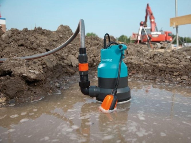 Насос дренажный для грязной воды GARDENA  6000 Classic 01790