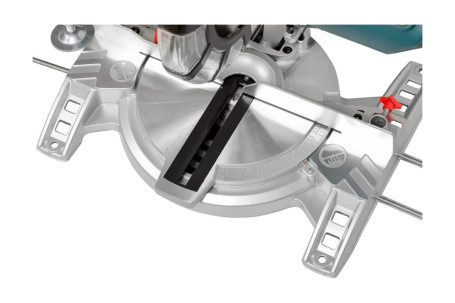 Торцовочная пила HYUNDAI M 1500-210