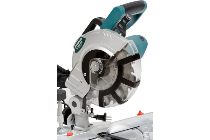 Торцовочная пила HYUNDAI M 1500-210