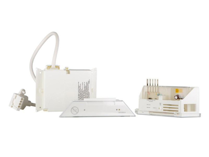 Термостат NOBO R80 SXX без ручных настроек получающий настройки по кабелю от термостатов R80