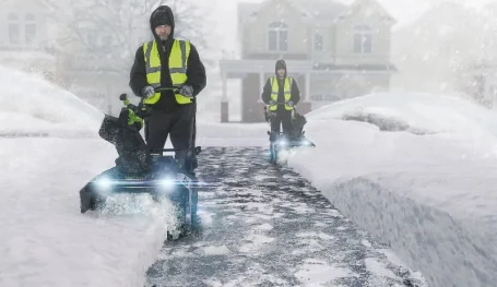 Снегоуборщик аккумуляторный Greenworks 82SN22, 82V, 56 см, бесщеточный, c 1хАКБ 5Ач и ЗУ