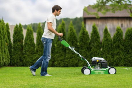 Газонокосилка бензиновая для мульчирования VIKING MB 2.2 R 63570113402 старая модель