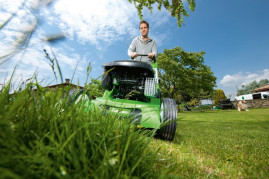 Газонокосилка бензиновая VIKING MB 545.1 T