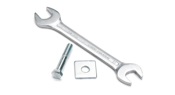 \Принадлежность к CS Комплект инструментов и крепежа HUSQVARNA 5311144-75