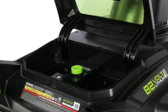 Снегоуборщик аккумуляторный Greenworks GD82ST, 82V, 56 см, бесщеточный, c 1хАКБ 5Ач и ЗУ