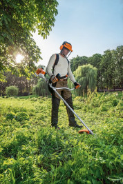 Мотокоса STIHL FS 131 с двухлопастным ножом 41802000572