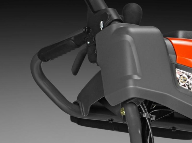 Снегоуборщик Husqvarna ST 230P 9619100-90