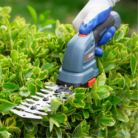 Кусторез аккумуляторный SENIX GSS1-L-EU