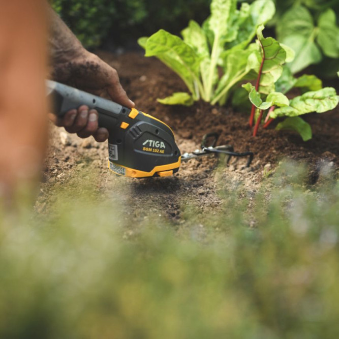Аккумуляторные садовые ножницы Stiga SGM 104 AE