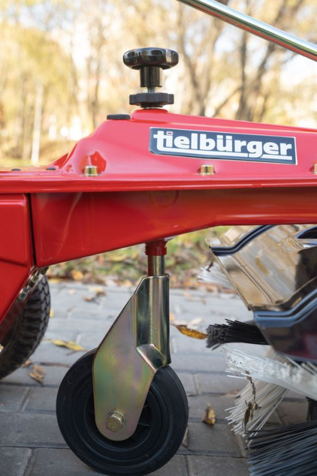 Подметально-уборочная машина TIELBUERGER TK17 (двигатель Briggs&amp;amp;Stratton 575 EX )